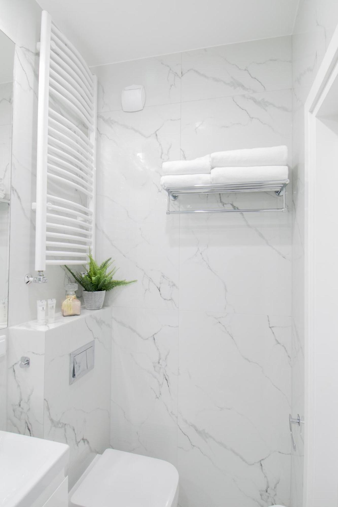 Warsaw Seasons By Alluxe Boutique Apartments Стая снимка