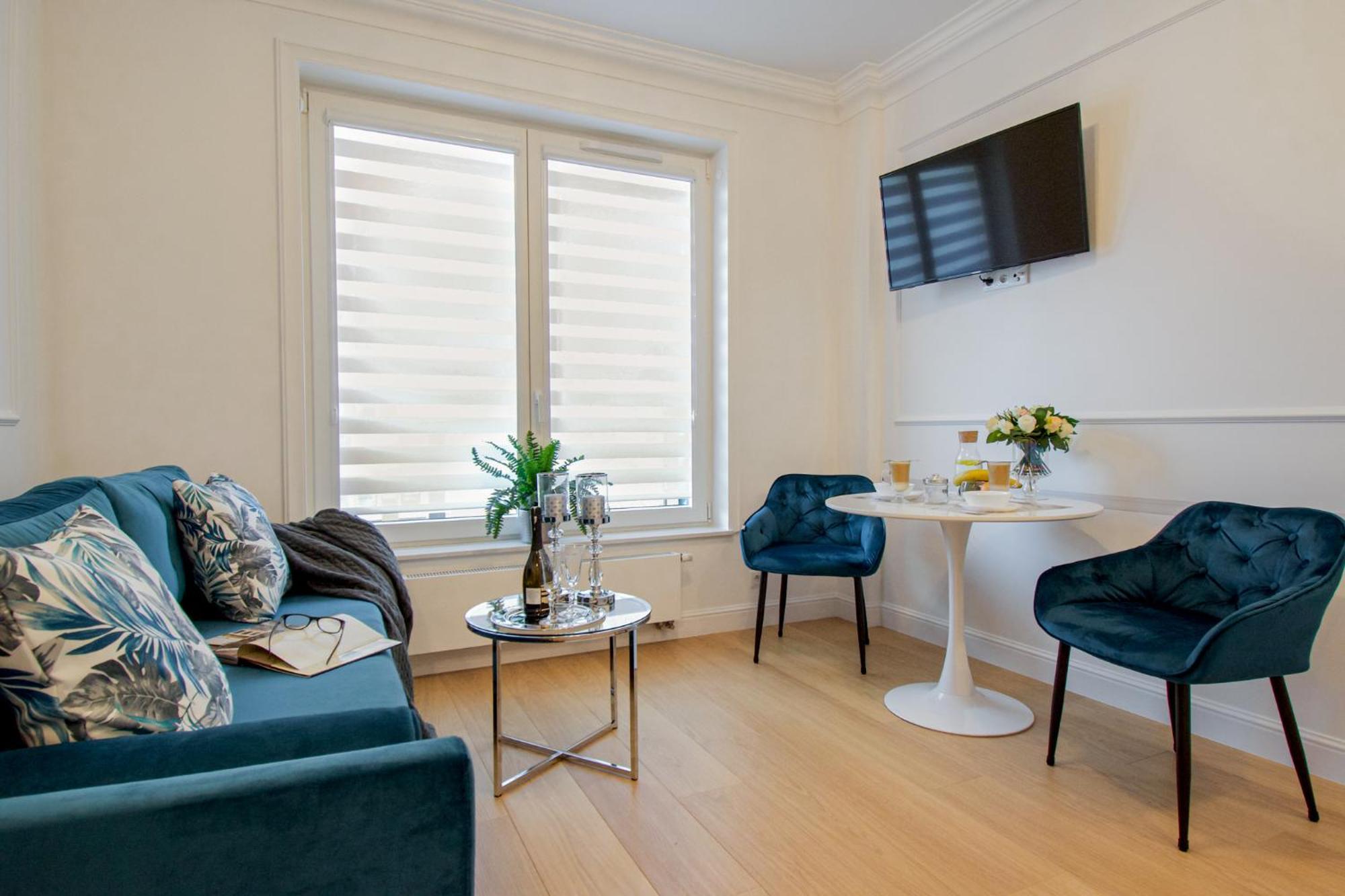 Warsaw Seasons By Alluxe Boutique Apartments Стая снимка