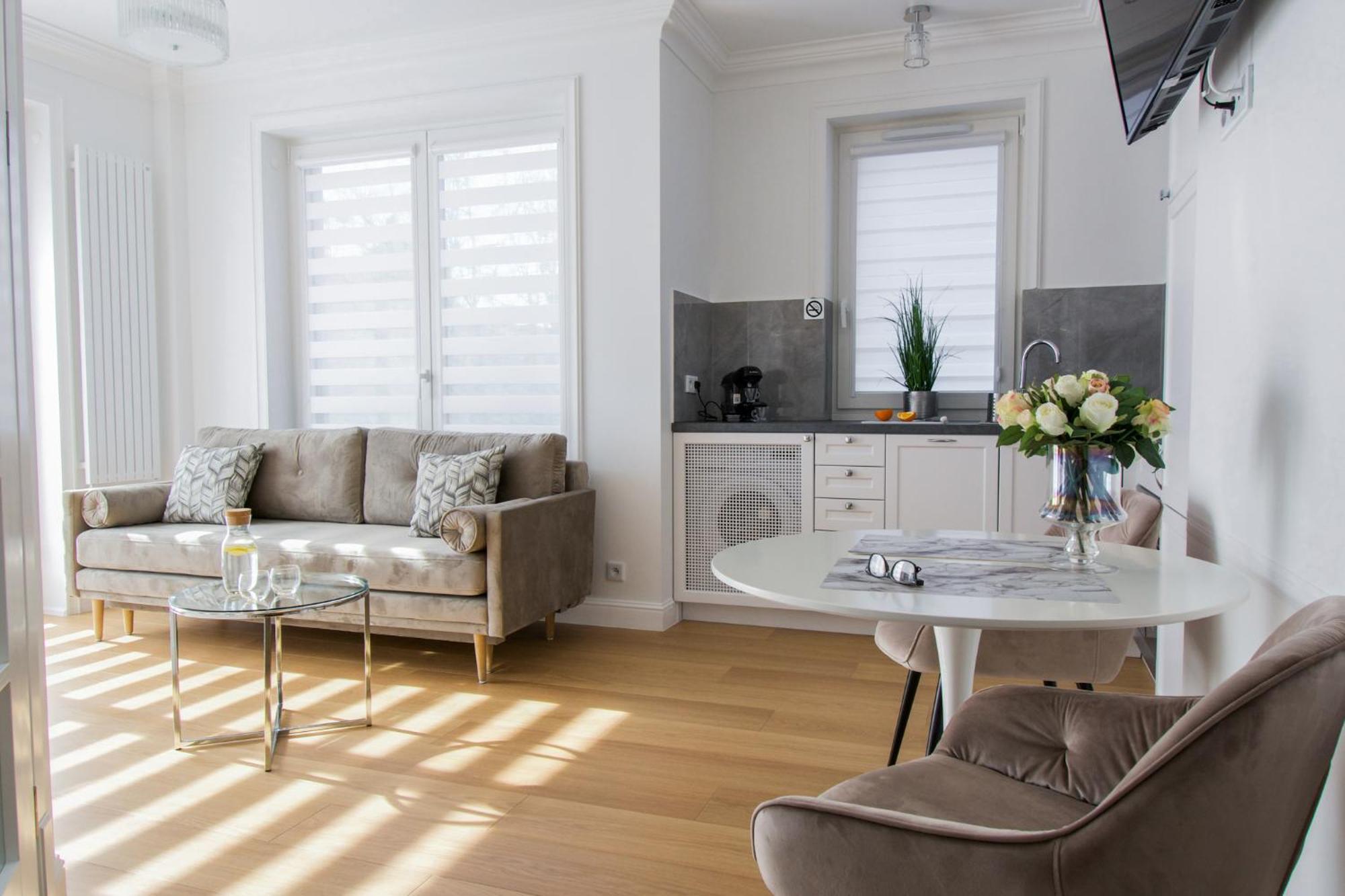 Warsaw Seasons By Alluxe Boutique Apartments Стая снимка